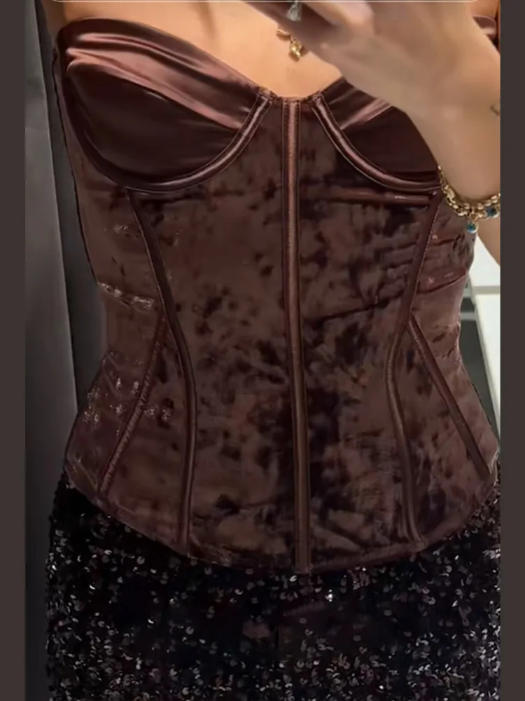 

2025 женский сексуальный замшевый облегающий топ с текстурированными открытыми плечами, облегающий жилет без рукавов с рыбьей косточкой, элегантный клубный наряд высокого качества