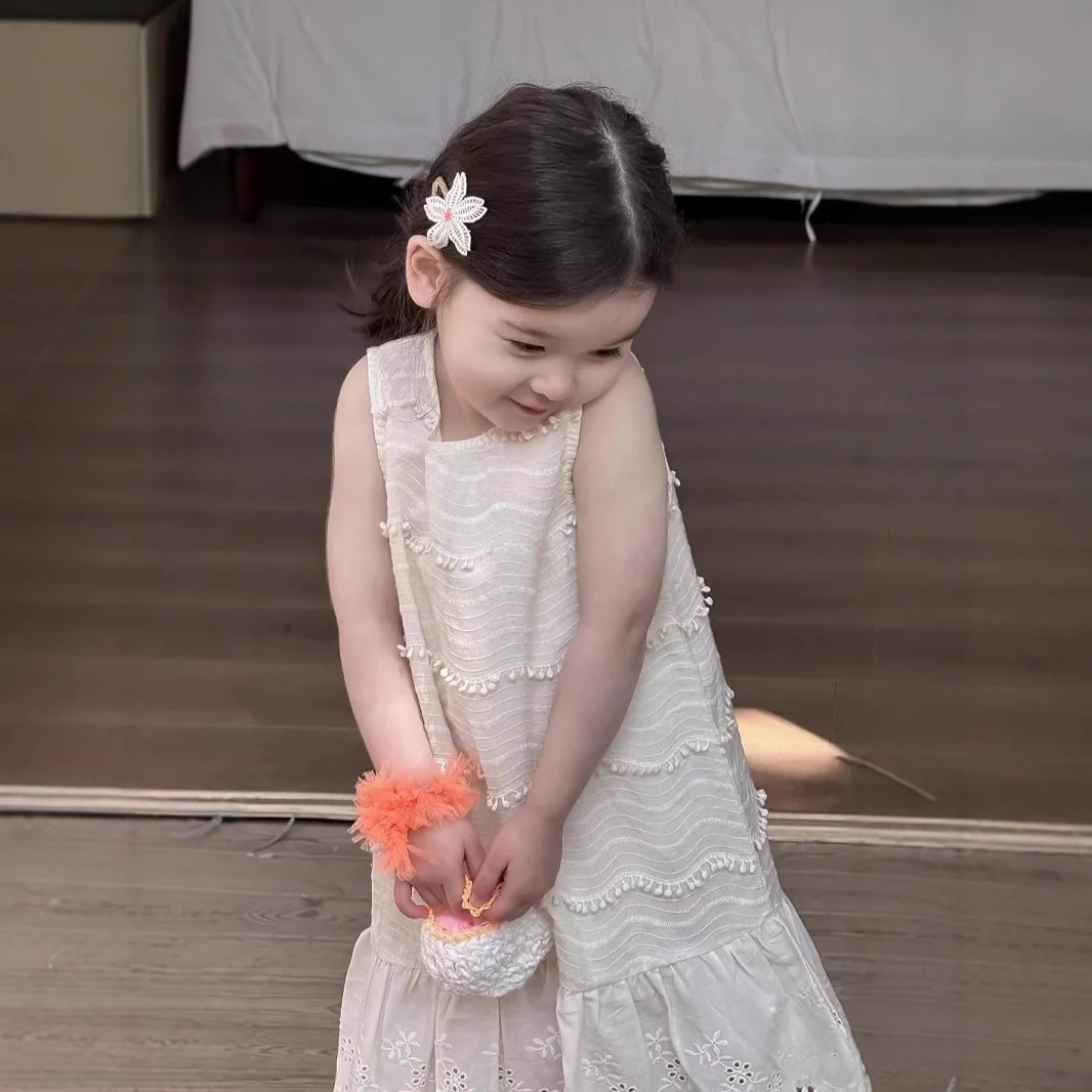 

Girls 2025 Summer New Korean Crochet Embroidered Vest Skirt Baby Girl Fashion Dress Fashion