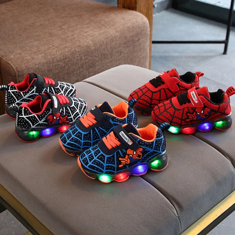 2024 New Spiderman Kids Sneakers Disney Children's Led Light Shoes Spring and Autumn Boys Sport Shoes Anti-slip Girls Shoes