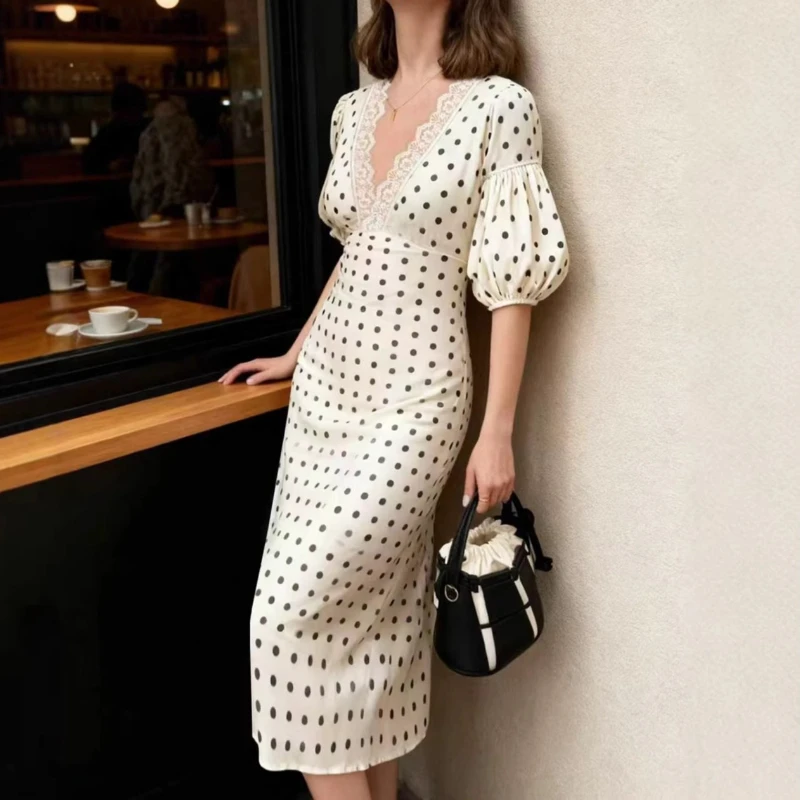 

Elegant Women's Polka Dot V-Neck Lace Trim Dress - Vintage Puff Sleeve Slim Fit Midi Dress for Summer Party 2026 Vestidos