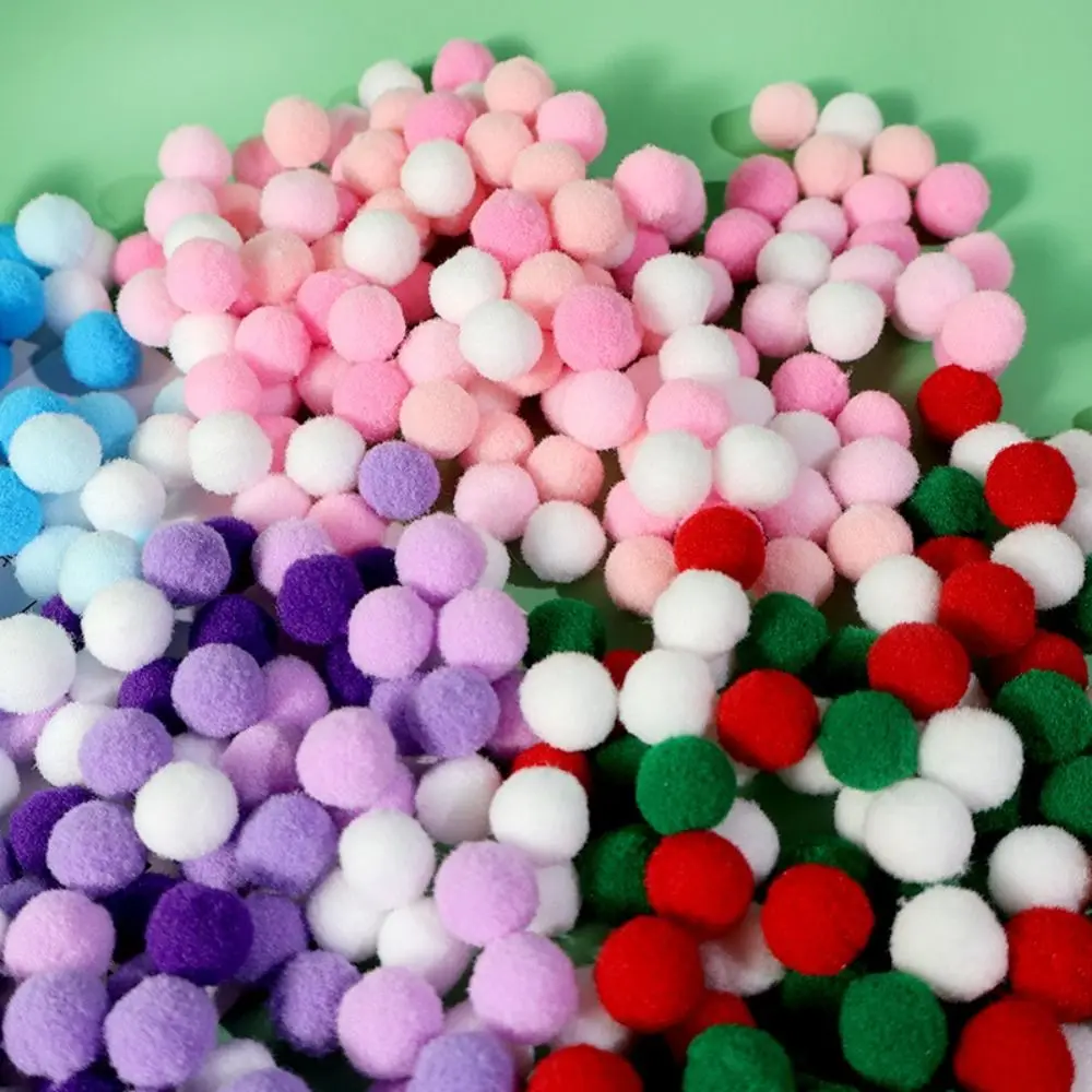 1 opakowanie 1 cm / 1,5 cm Futrzane kulki z pomponem Macaron Colors DIY Pom Ball Chrismas Colors Miękka pluszowa kulka DIY Ręcznie robione zabawki dla dzieci