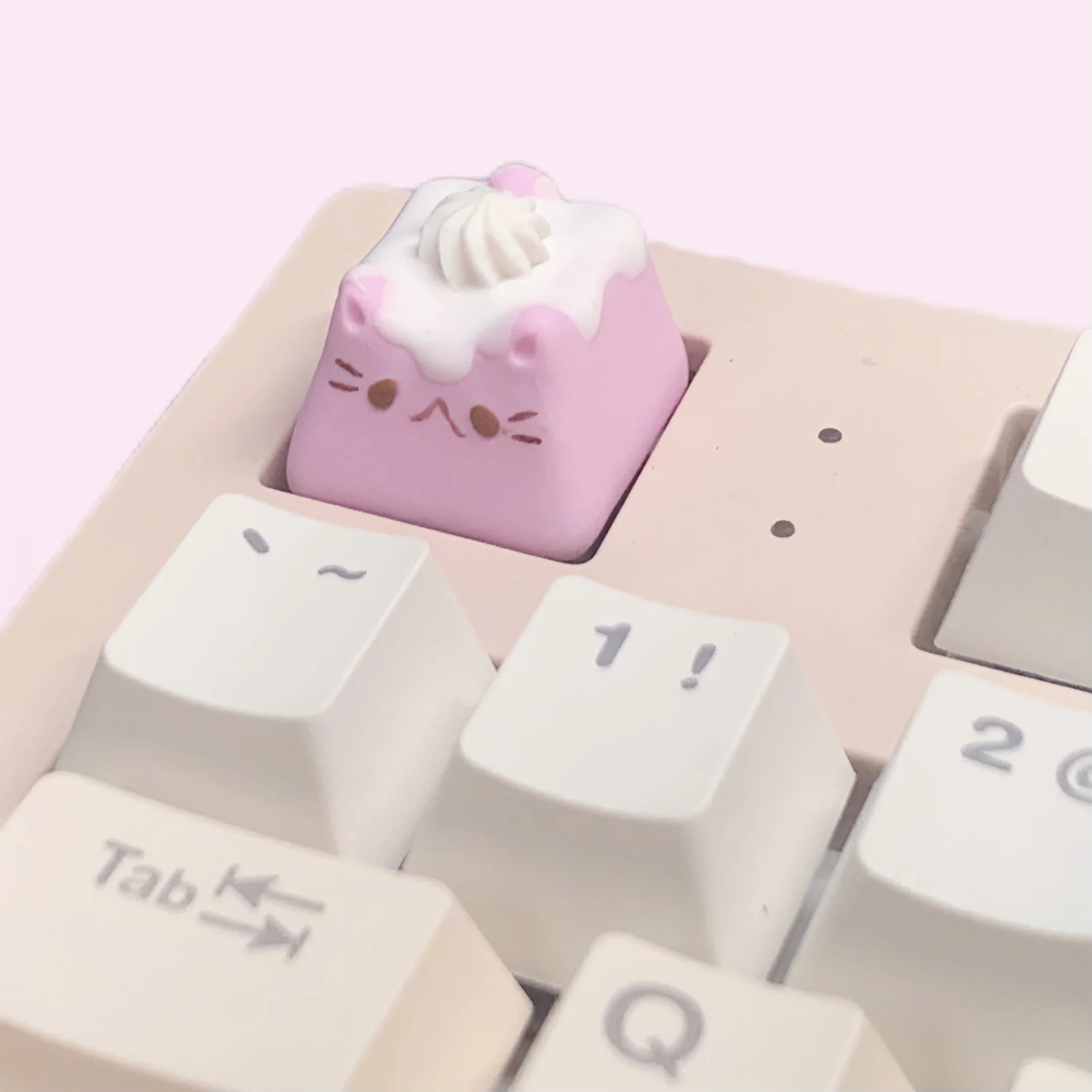 1 Piece Cartoon Cream Cat Keycaps ESC Key Personalized stone plastic clay key cap pink cat cute gift Mechanical Keyboard Keycaps