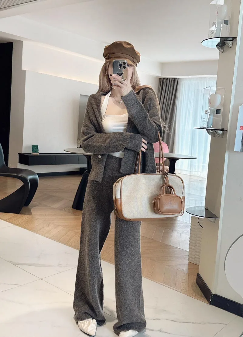 Women's casual suit Spring and Autumn luxury women's wool knitted cardigan sweater+pants 2 colors 2024 new item