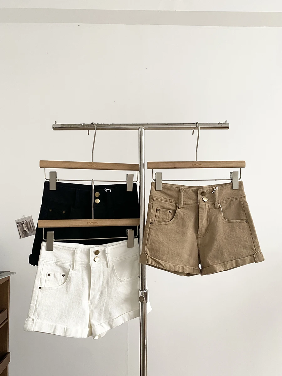 

Spring 2026 High Waist Denim Shorts Women's Stylish Slimming Hot Pants Pure Color American Retro Fashion Commute Ready