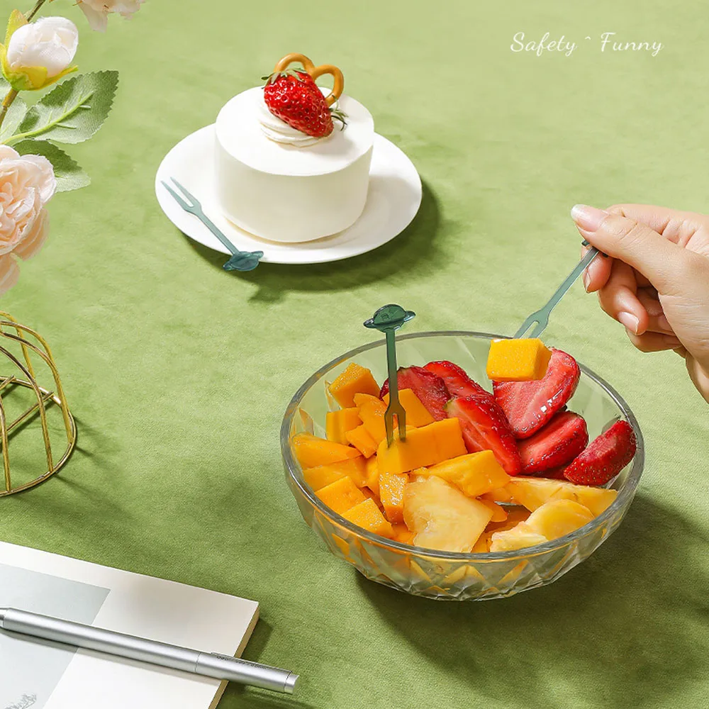 36pcs/Box Bento Vegetable Tableware Cute Fruit Fork Tail Cat Planet Rocket Shape Bento Party Decoration