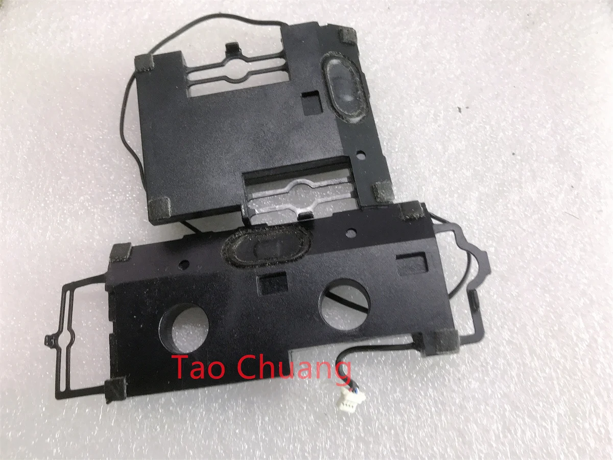 FOR Dell Inspiron 17 5000 5748 P26E  laptop left and right speakers 05NF68 5NF68