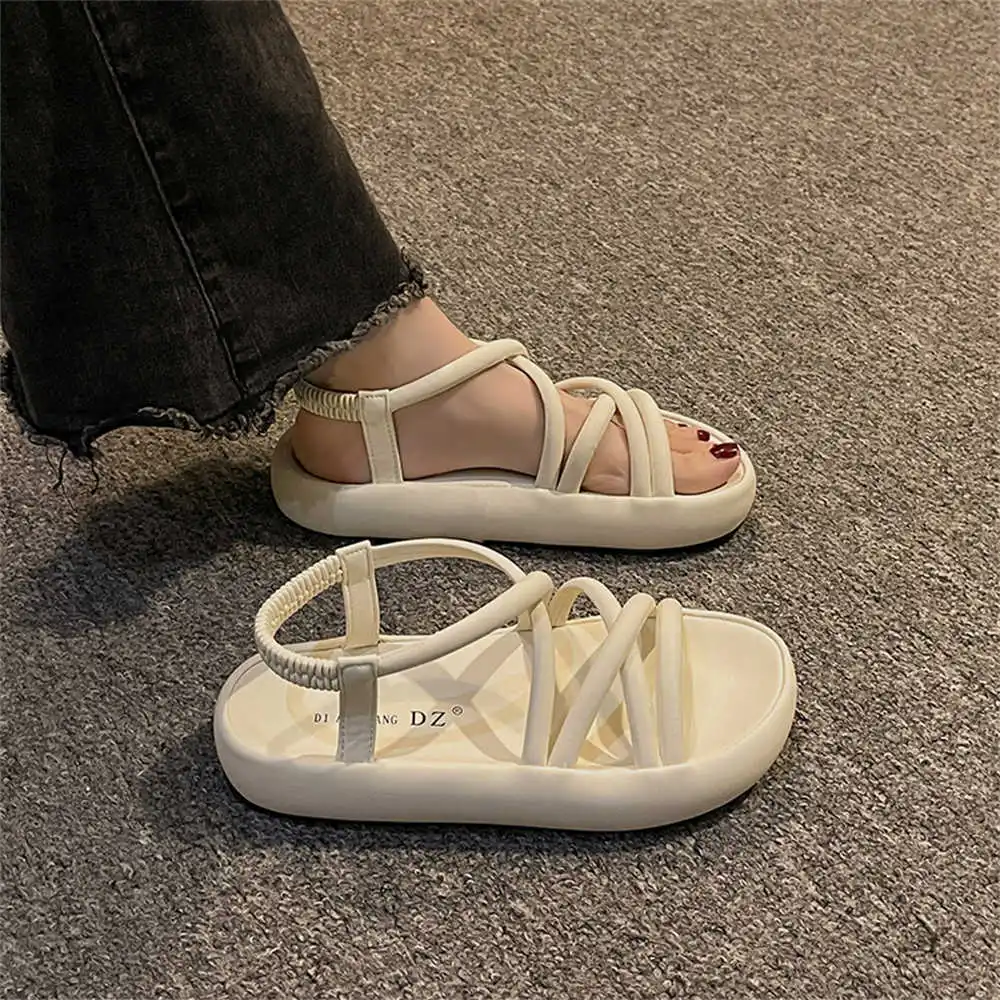 

Non-slip Number 35 Red Slippers Summer Women's Sandal 42 Size Shoes Sneakers Sport Seasonal Bity Sheos High-tech Tenisse