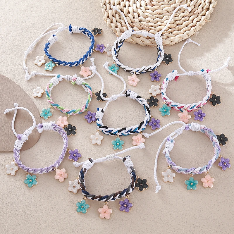 

Adjustable Braided Rope Bracelet For Women Fashion Lucky Five-Leaf Flower Pendant Wristband Hand chain Party Jewelry Gifts