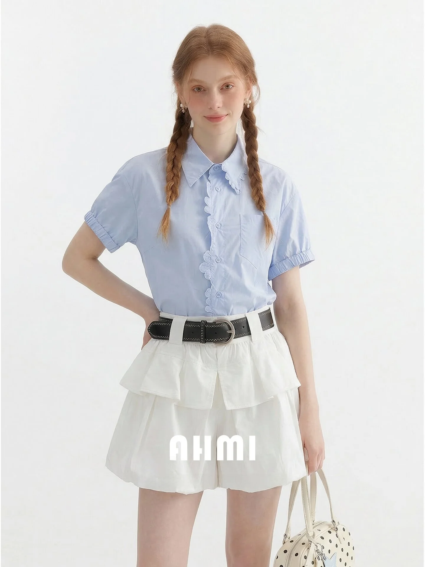 

Женский летний элегантный топ AHMI Iceberg Rose с уникальным дизайном, воротником с рюшами, синий, с коротким рукавом, из дышащего хлопка, с рукавами-фонариками