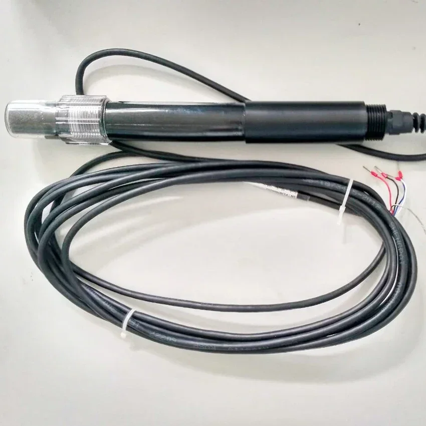 2026/Water tester 4-20mA or RS485 digital conductivity electrode ph do chlorine salt turbidity sensor probe