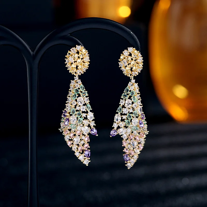 

Heavy Industry Colored Zircon Earrings Exaggerate Personality Irregular Zircon Stone Earrings Female 925 Silver Needle Conch Ear