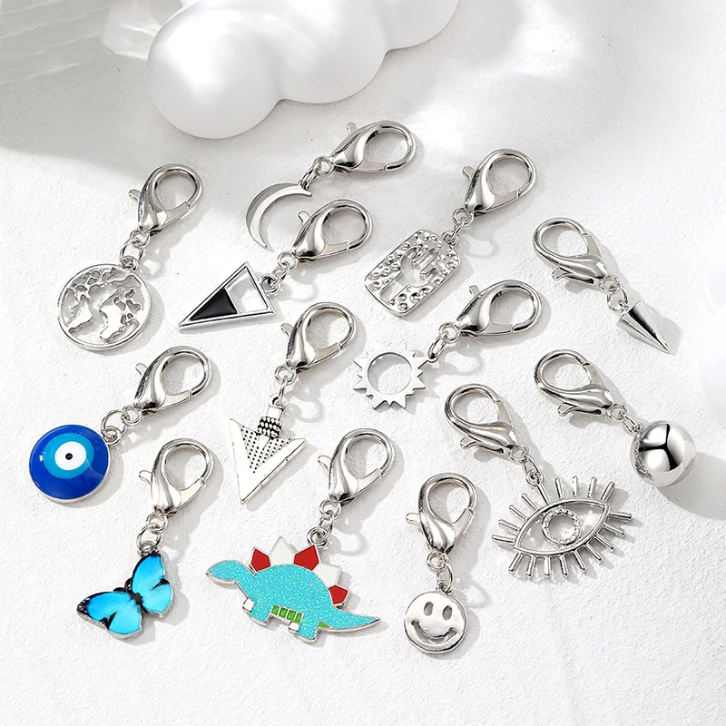 Metal Smile Moon Blue Eye Keychain Pet Pendant Keyring New Cartoon Creative Butterfly Dinosaur Animal Bag Box Earphone Accessory