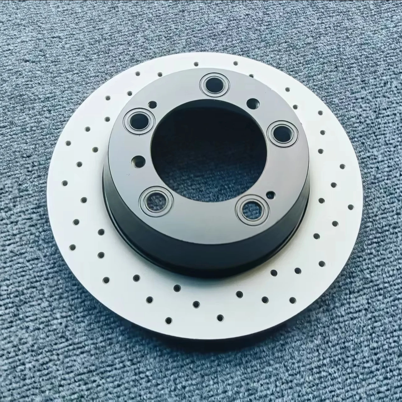 

Rear Brake Rotors Full Cast Iron Brake Disc Drilled and Slotted Disc Brake for Porsche OE#99635240103 299*24MM