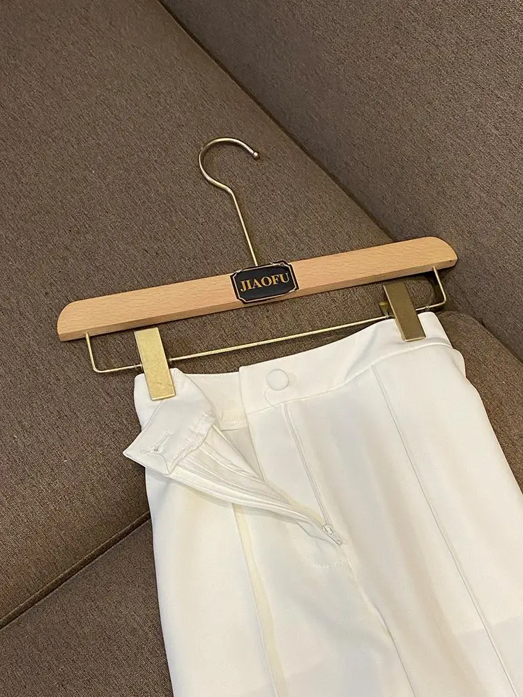 طقم بدلة نسائية مكونة من قطعة تي شيرت عالي الجودة D0070 Ele Professional Sle الشركة المصنعة الصينية