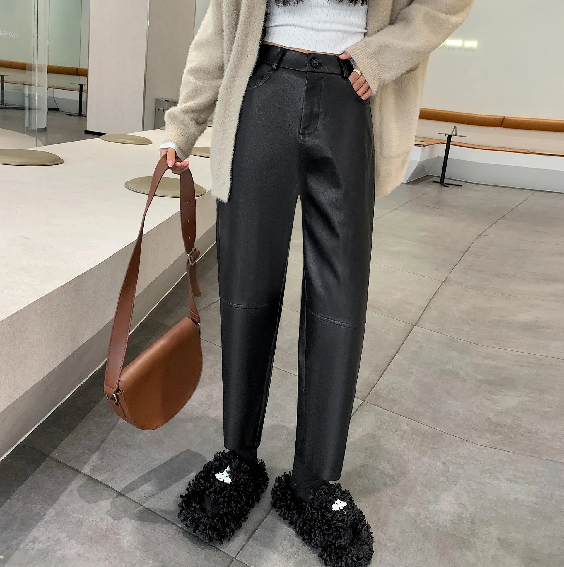 

Новые черные прямые брюки с высокой талией на молнии, женские винтажные брюки из искусственной кожи с карманами до щиколотки