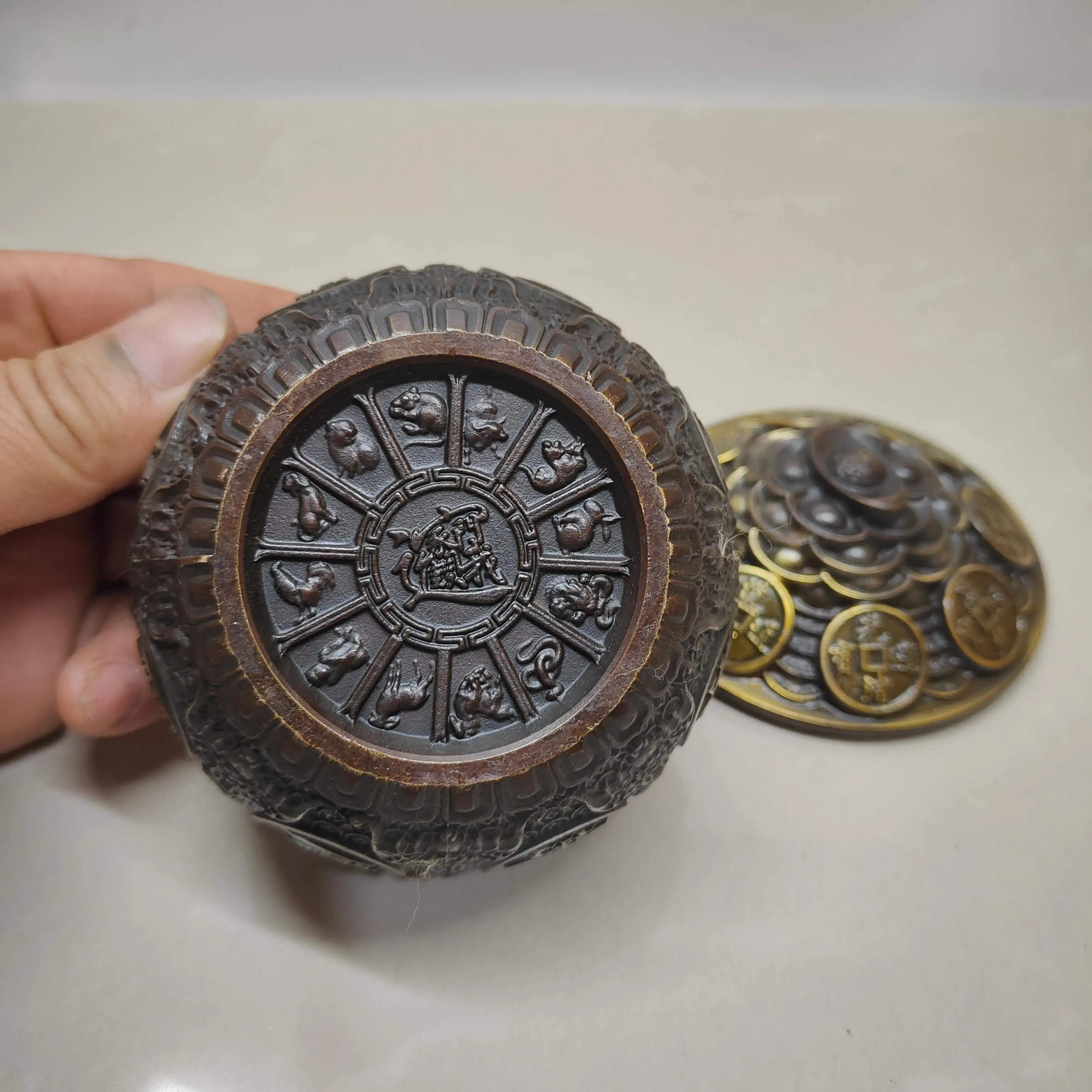 Vintage Pure Brass Feng Shui Treasure Basin Lucky Coin Pattern Home Wealth Decor
