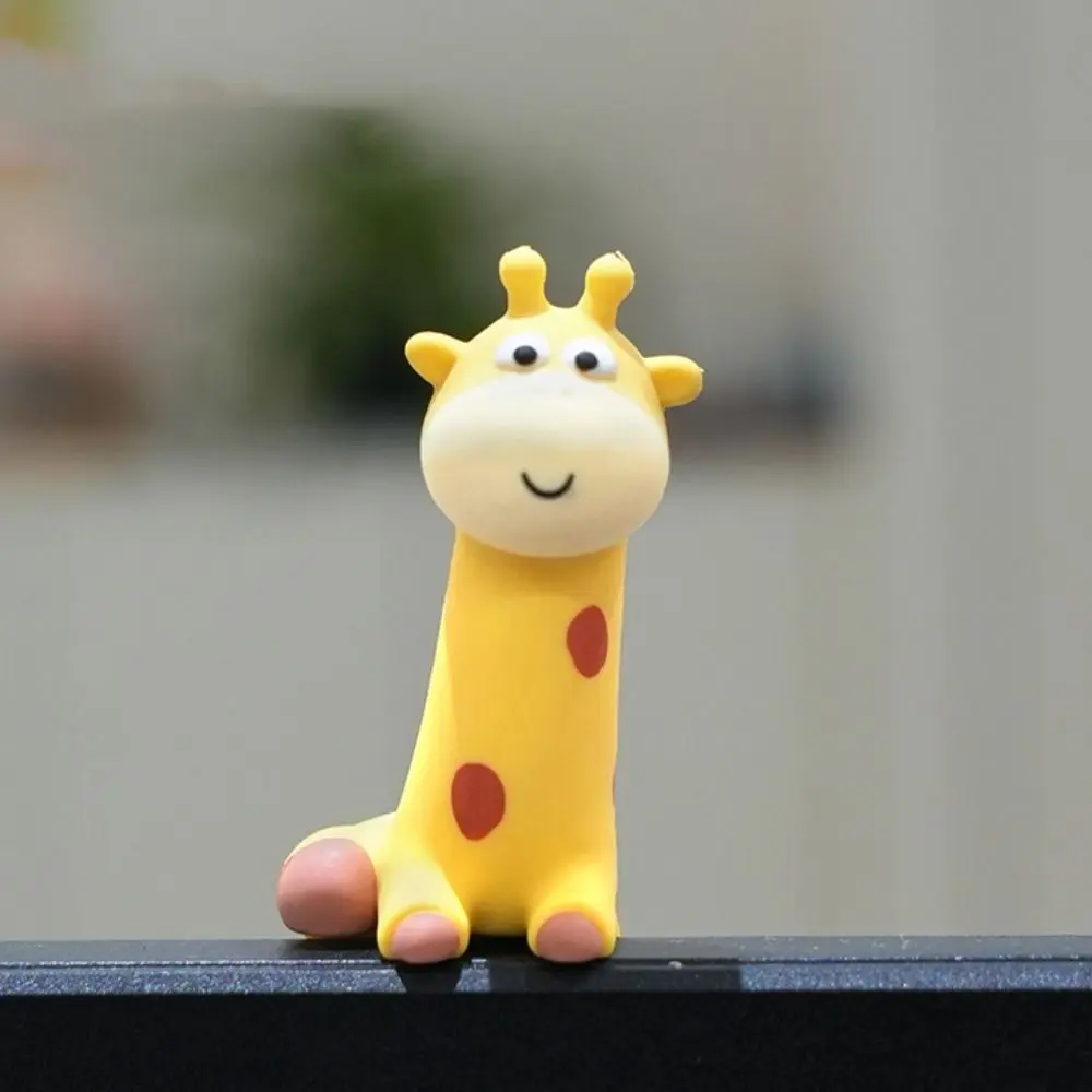 Deitado animal computador monitor decoração mini bonecas navegador tela girafa estatueta 3d brinquedo de mesa kawaii