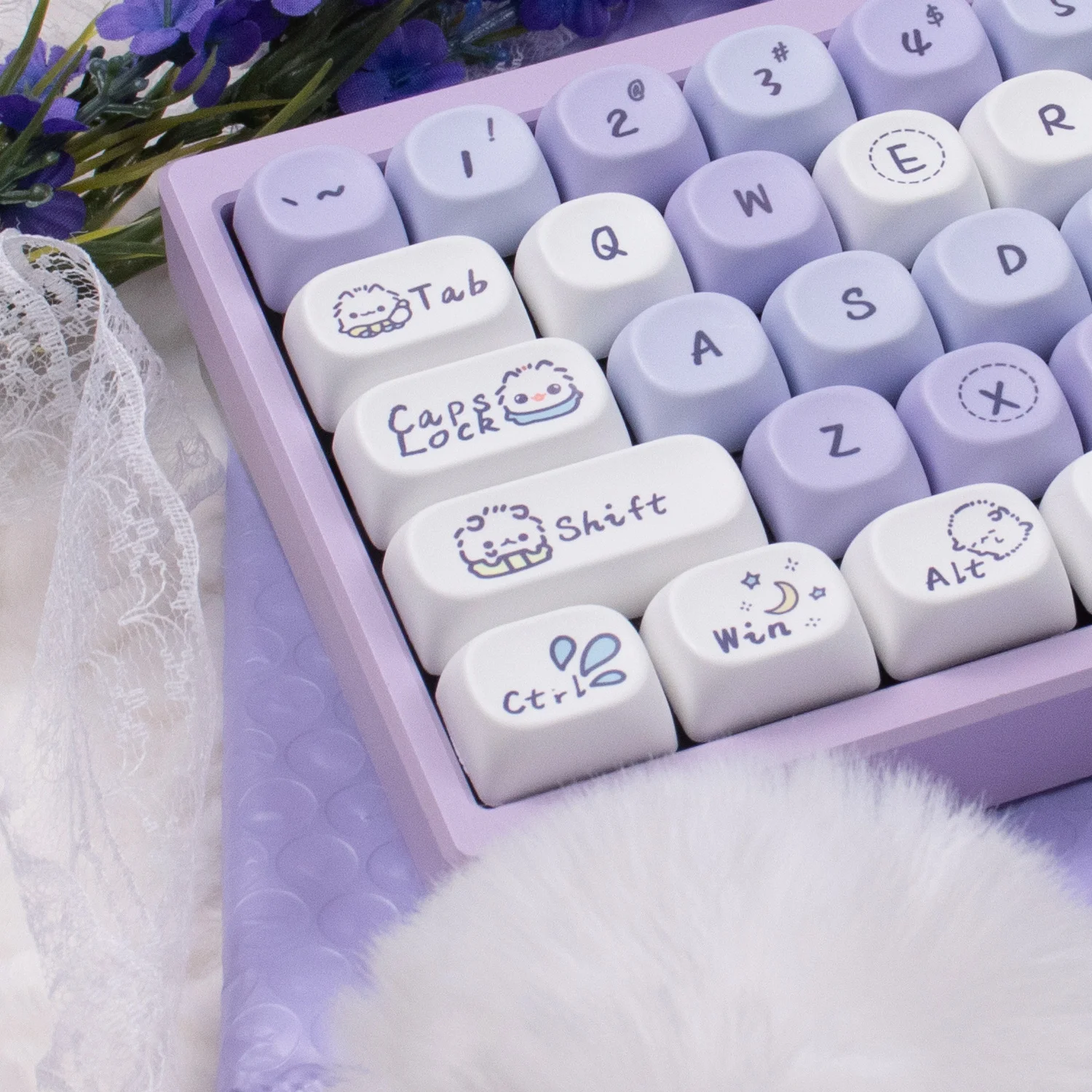 

Purple Cats Keycaps MOA Profile Dye Sublimation PBT Keycaps Round Cute kitten Keycaps For Mechanical keyboard 64/87/96/104/108