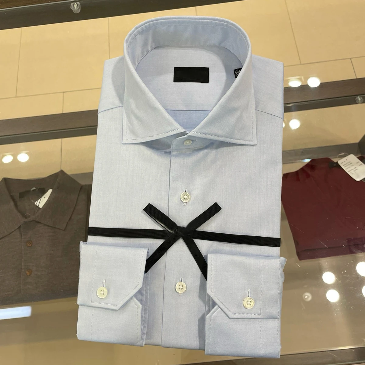 

Мужская рубашка премиум-класса с длинным рукавом из хлопка, обработанного жидким аммиаком, делового стиля, комфортная, дышащая, приталенного кроя, с добавлением полиэфирного волокна.