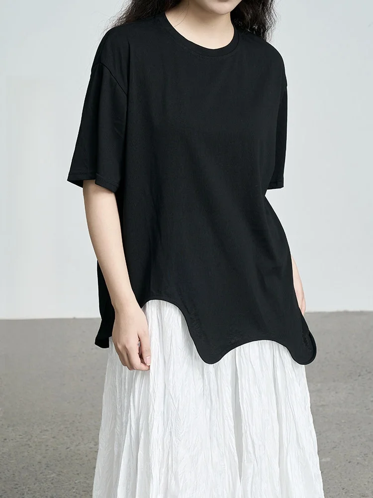 Loose Women's Black T-shirt Casual Style Short Sleeve round Neck Regular Length Land And Mountain Design Wave Hem Irregular B...