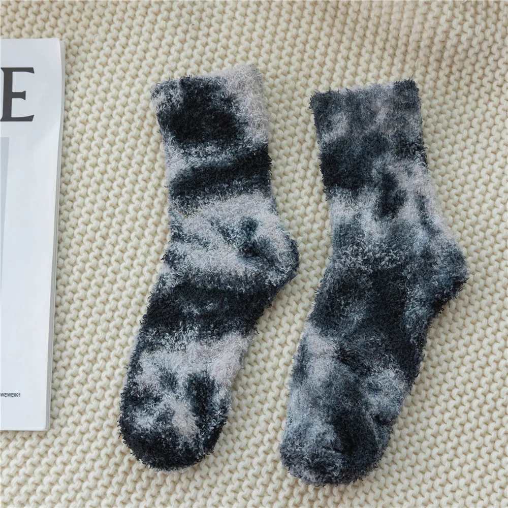 Socks Women Tie-dye Socks Ladies Warm Knee Winter Printing Thickened Coral Mink Fleece Girls Gift Hip Hop Floor Socks Stockings