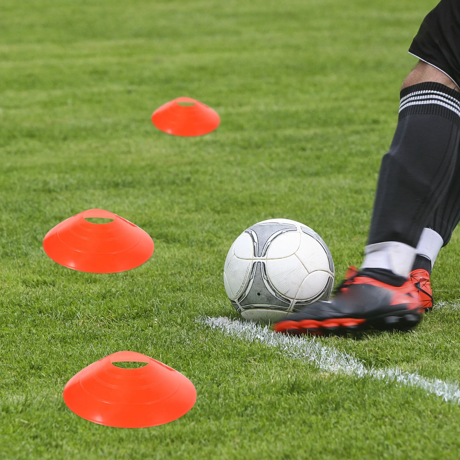1Set Non Fade Soccer Training Cones for Football Practice Outdoor Activities Sports Drills Drop Resistant Shape