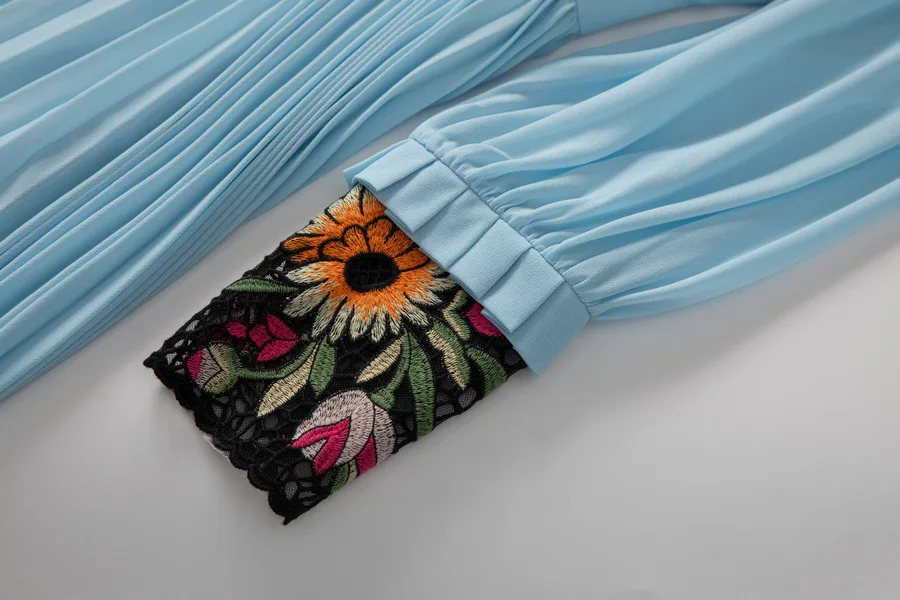 ヨーロッパとアメリカの婦人服 2025 夏の新刺繍パッチワーク長袖ラウンドネックブループリーツドレス XXL