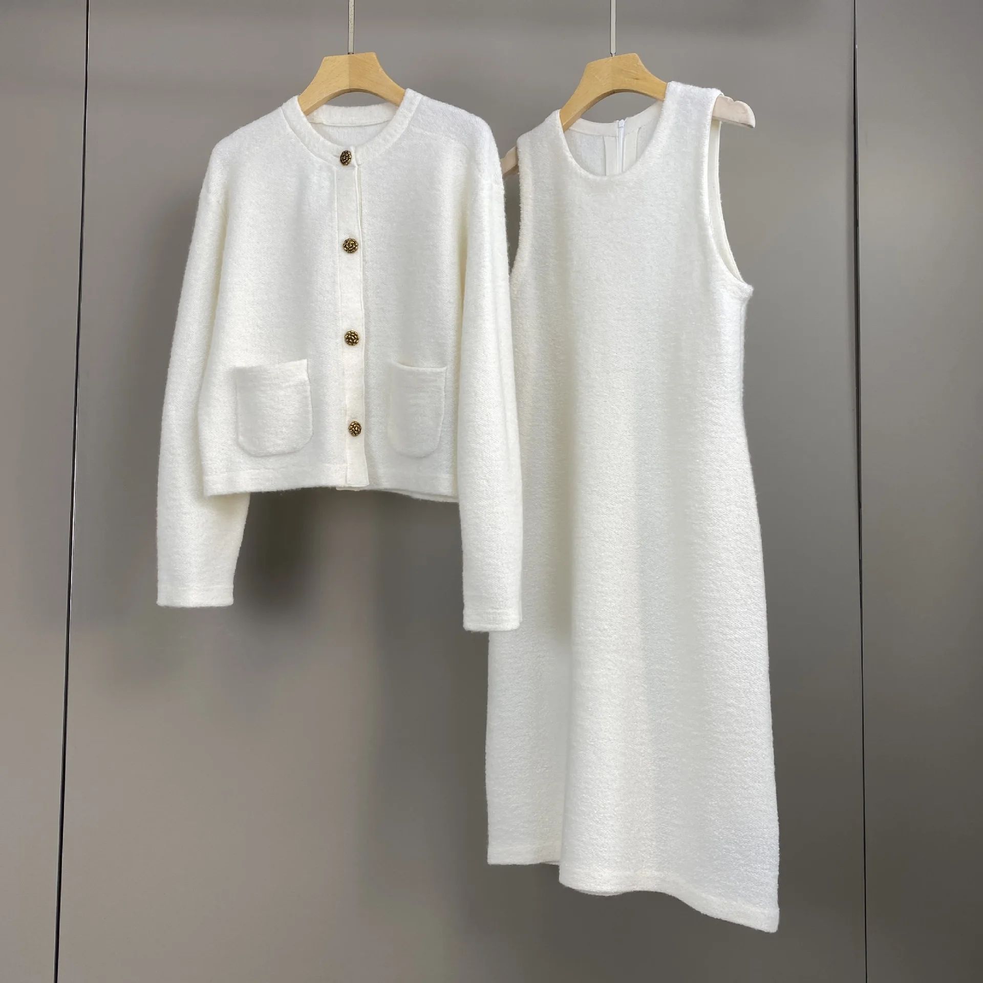 

Осень/зима 2022, новый кашемировый кардиган с круглым вырезом и карманами, модный повседневный элегантный жилет, комплект платья