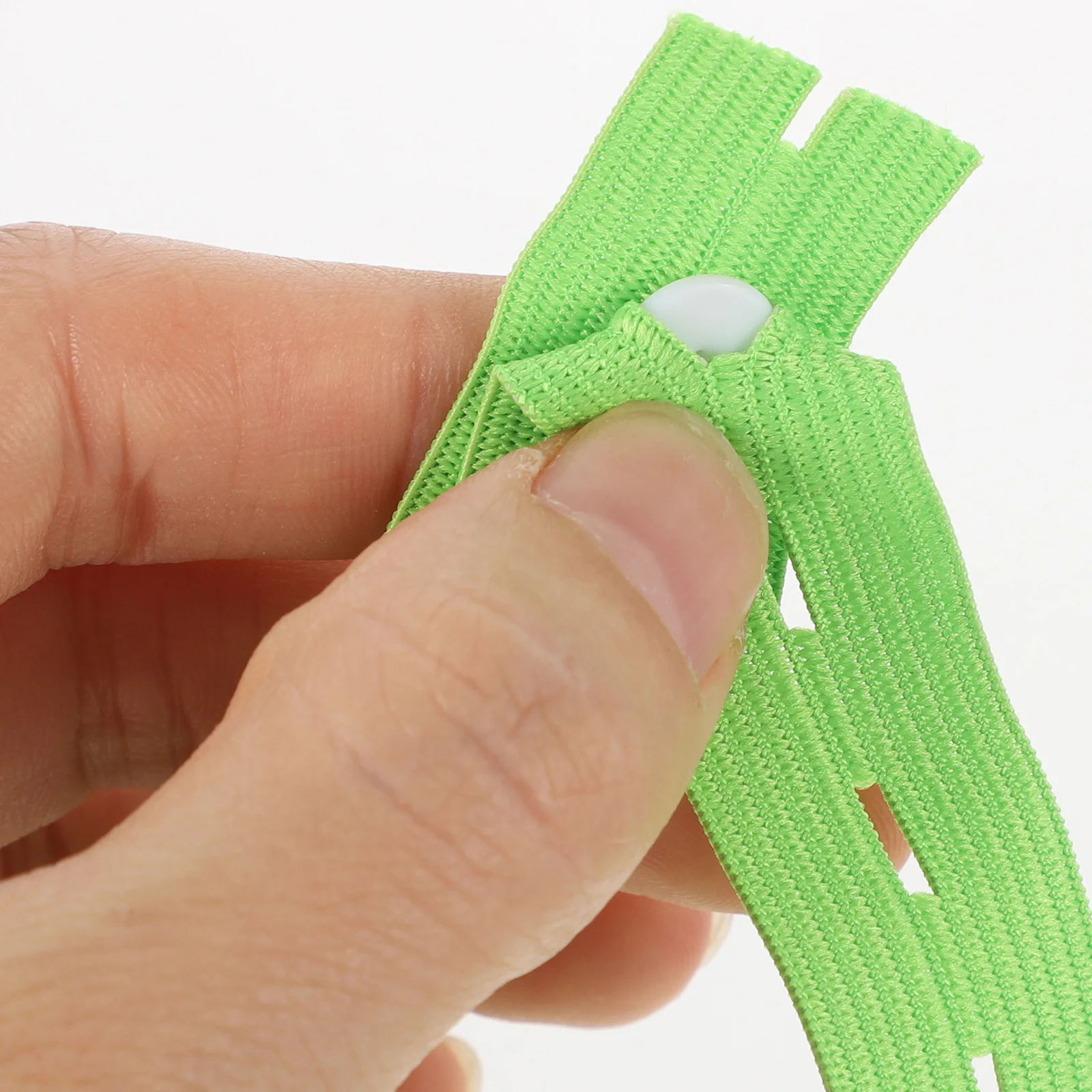 

50pcs Clothes Storage Elastic Bands Nylon Adjustable Buttonholes Belts for T Shirts Pants Socks Curtains Sweaters Towels Elastic