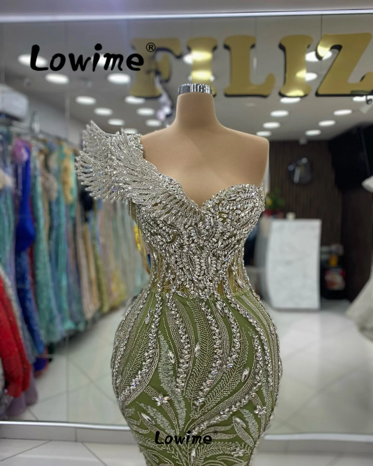 Abendkleid Luxury 2024 Dubai Sage Green Wedding Party Dress Prom Robes De Soirée Cap Sleeve Crystal Tassel Mermaid Evening Gowns