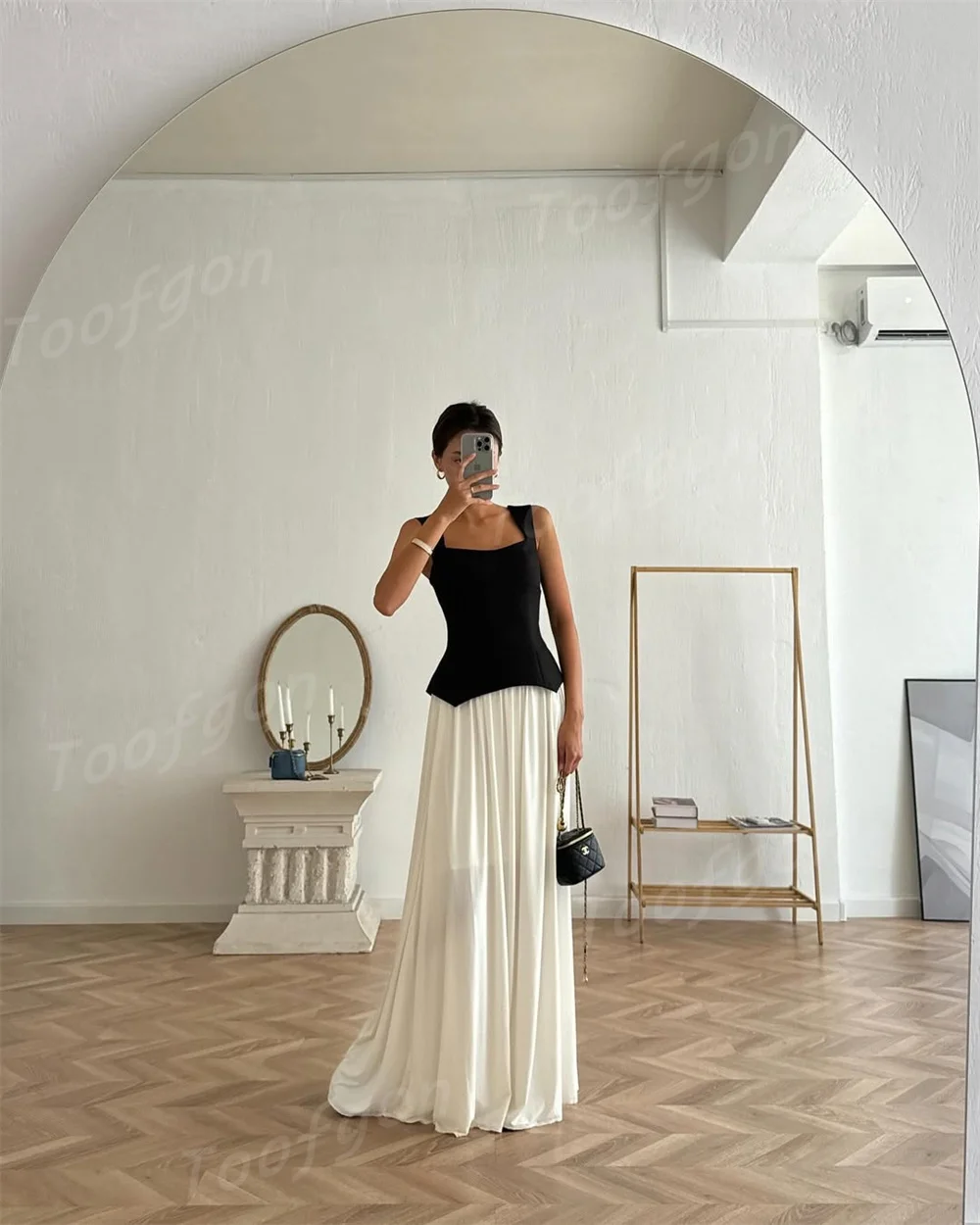Toofgon مخصص أسود عاجي ساتان طويل فساتين لحضور الحفلات الموسيقية مربع مثير عارية الذراعين ثوب مسائي رسمي واسعة الأشرطة النساء الزي الطرف