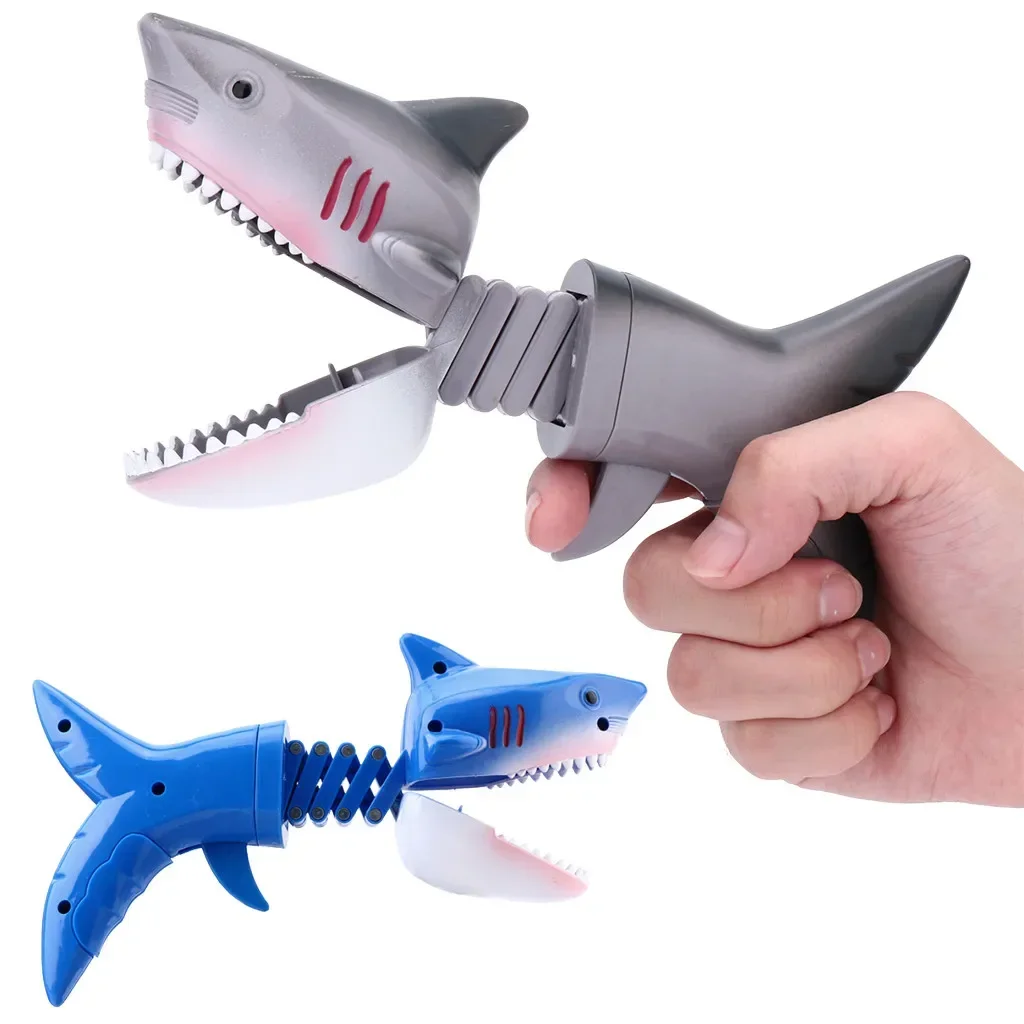 Creative Funny Spoof Shark Telescopic Spring Manipulator Clip Bite Hand Dinosaur Prank Parent-child Interaction Toys