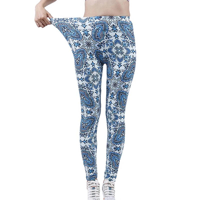 Blue White Geometric Casual Tight Fitting Women\'s Leggings For Healthy Height Stretch Running Sports And Exercise Cropped Pants