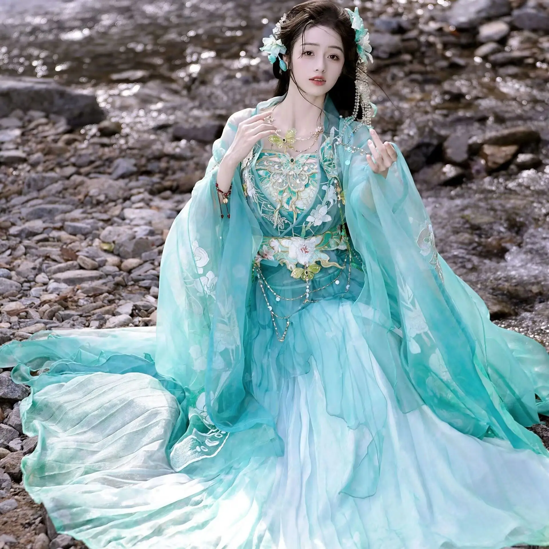 Han Clothing Heavy Industry Chest Embroidery Super Fairy Gradient Improved Big Sleeve Cheoko Spring and Summer Suit