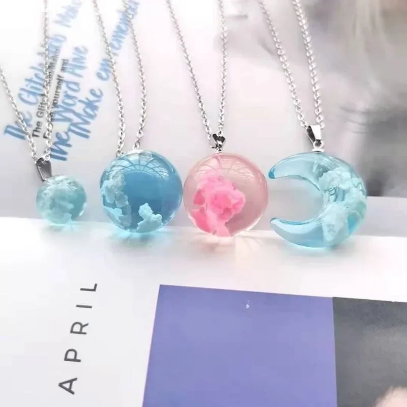 Chic Transparent Resin Rould Ball Moon Pendant Necklace Women Blue Sky White Cloud Chain Necklace Fashion Jewelry Gifts for Girl