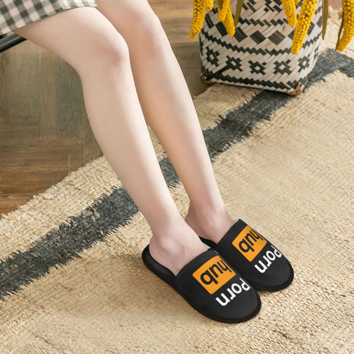 Custom Print Women P-pornhubs Symbol House Slippers Soft Warm Memory Foam Fluffy Slipper Indoor Outdoor Shoes