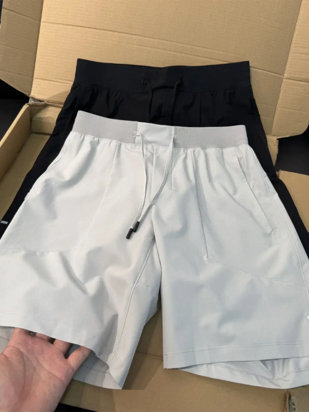 Grey Ice Silk Quick Dry Short Pants Men Summer Thin Cool Feeling Pocket Zipper Running Sports Straight Five Shorts