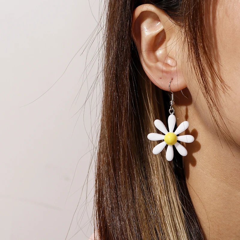 Aihua Süßigkeiten Farbe Harz Gänseblümchen Blumen Ohrringe koreanische Mode baumelt Ohrring für Frauen Mädchen Schmuck Geschenke – Detail 12