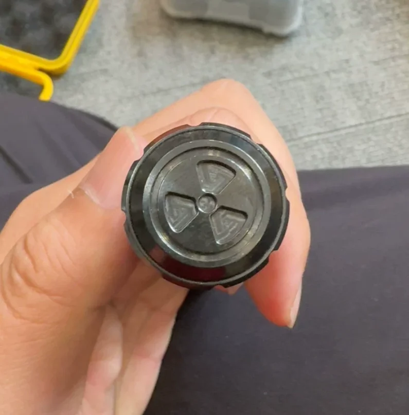 Used EDC B.M Screw handle+zirconium alloy+hammer+rotor spinner Fingertip gyroscope Decompression toys