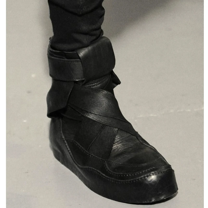 Men's Cross Strap Platform Buckle Ankle Boots Thick Sole Streetwear Shoes Back Zipper High top Moto Boots Fashion Casual Shoes