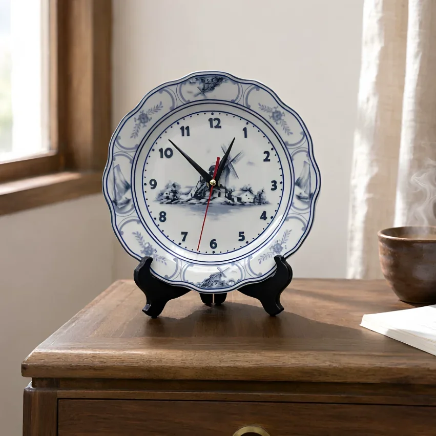 Blue and White Ceramic Plate Silent Seat Clock, New Chinese Retro desktop Clock Decoration Ornament, Living Room Hanging Clock