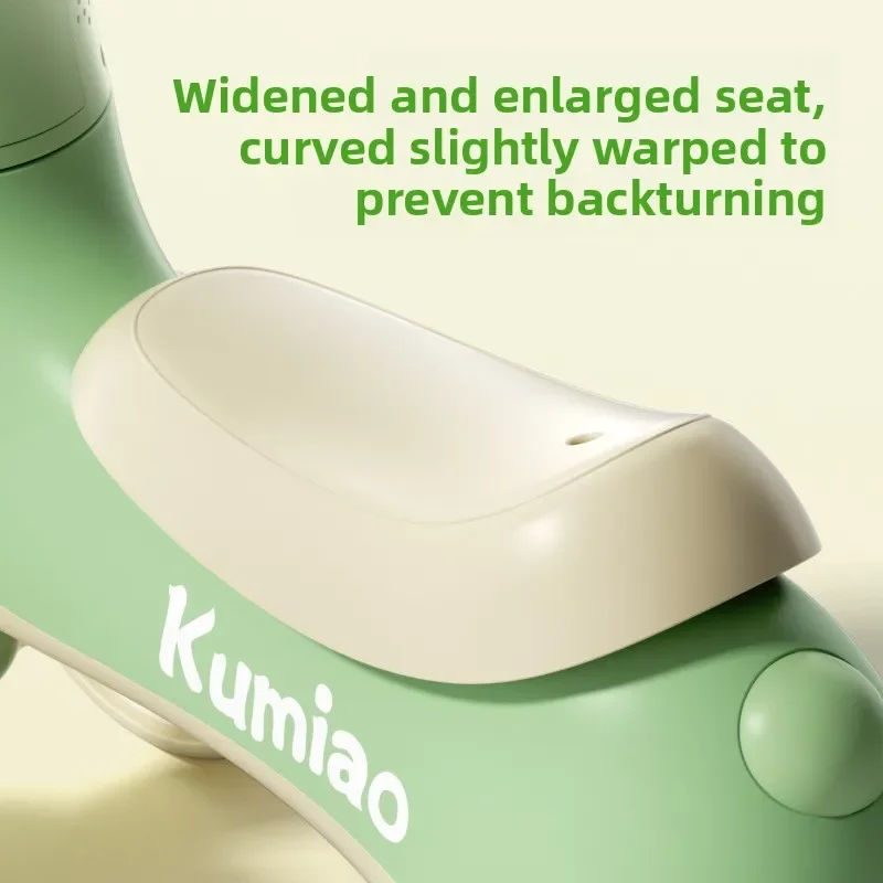 دراجة ذات 4 عجلات للأطفال من سن 1-3 سنوات تعلم ركوب سكوتر الطفل مع أضواء LED للموسيقى سكوتر للأطفال الصغار توازن البطريق الكرتوني