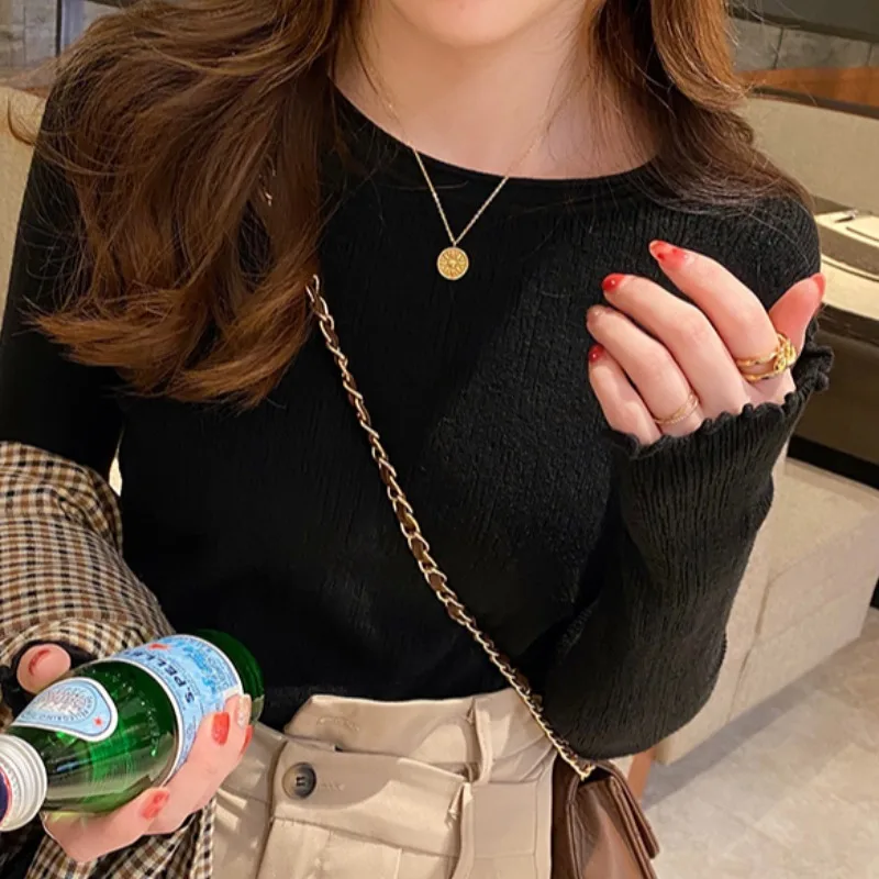 เสื้อไหมพรมถักสำหรับผู้หญิง เสื้อคลุมแฟชั่น แขนยาว คอกลม สีขาว เสื้อไหมพรมถัก เสื้อคลุมผู้หญิง เสื้อสเวตเตอร์ เสื้อสเวตเตอร์ผู้หญิง Q751