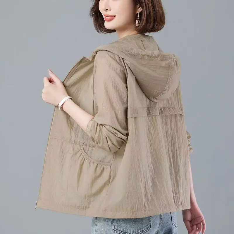 Summer Women's Loose Thin Breathable Sun Protection Clothes Casual New Style Mid-aged Mom's Outfit Hooded Coat Lightweight