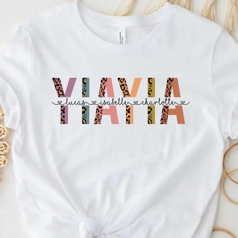 Yiayia T-Shirt mit individuellem Aufdruck zum Muttertag mit Kindernamen, Oma-Geburtstag S