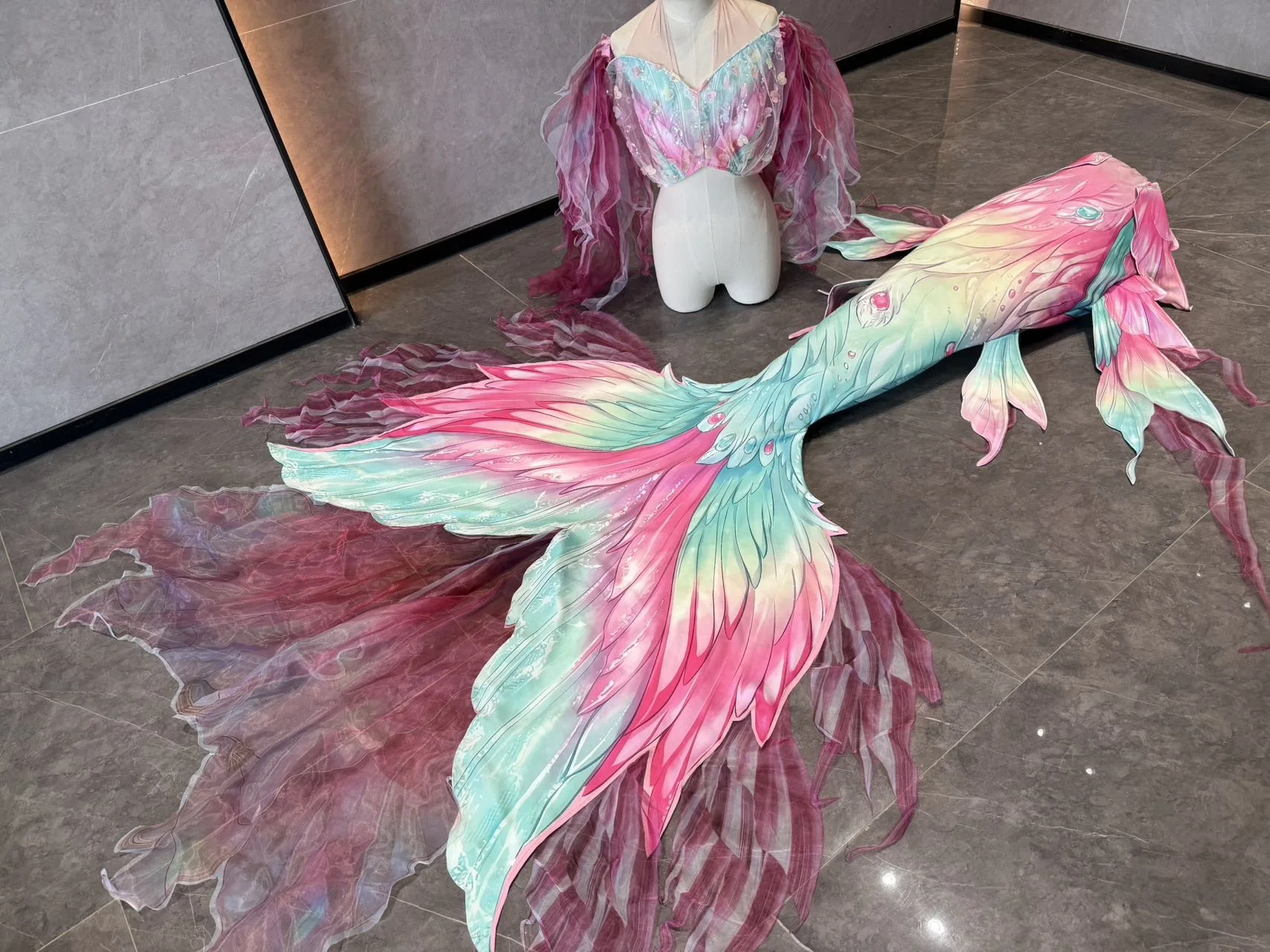 

Mermaid custom tulle and hand tulle large fishtail, aquarium underwater free diving close-fitting mermaid costume