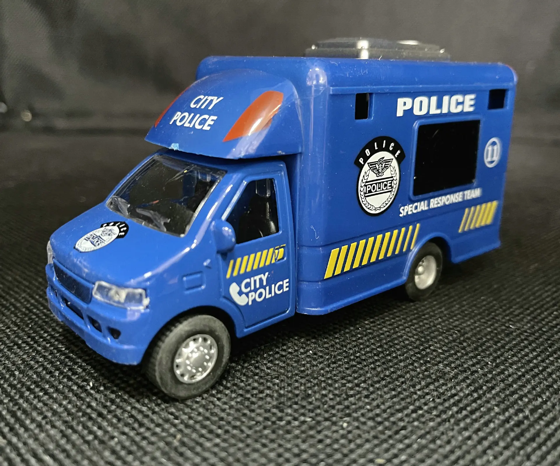 1:32 合金プルバック車のおもちゃシミュレーションキャンピングカーキャラバン消防車アイスクリーム車ファーストフード車医療車慣性車のおもちゃモデル