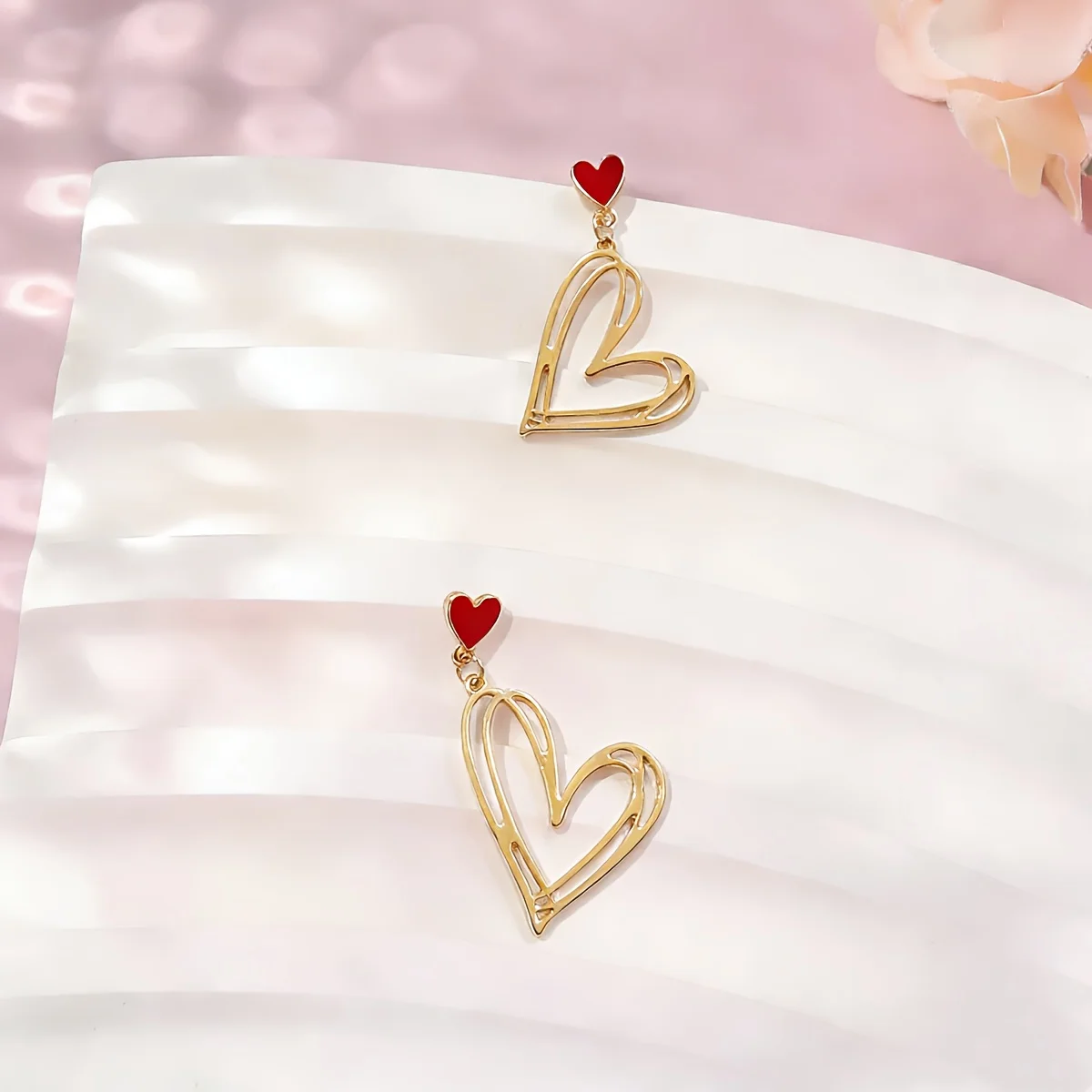 A Pair of Oil-Drop Heart Dangle Earrings, Simple Long Style Earrings for Women, Suitable for Daily Wear
