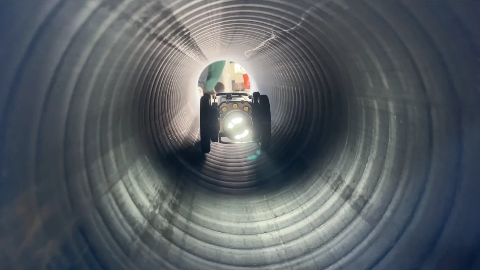 Telecamera di ispezione robotica per fognature robot cingolate per ispezione nel tubo 1080P con rapporto di ispezione