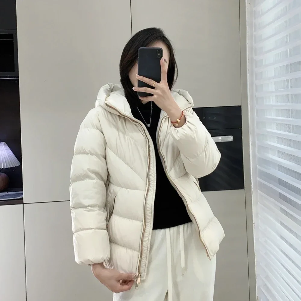 Hooded White Duck Down Coat 2025 New Autumn Winter Women Slim Short Lightweight Fashion Fit Waist Cinching Warm Puffer Jacket